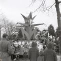 Carnavalsoptocht Waalwijk 1964.jpg
